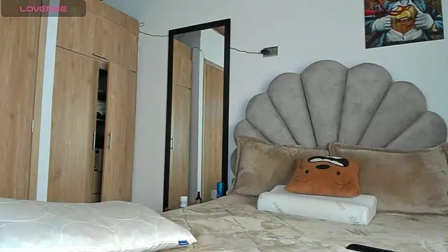 manucute 23  online show from 9, 2, 2026