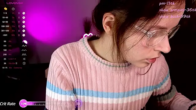 Snapshot of reb_luvng chatting on 19, 12, 2024 reb luvng online show from 19, 12, 2024