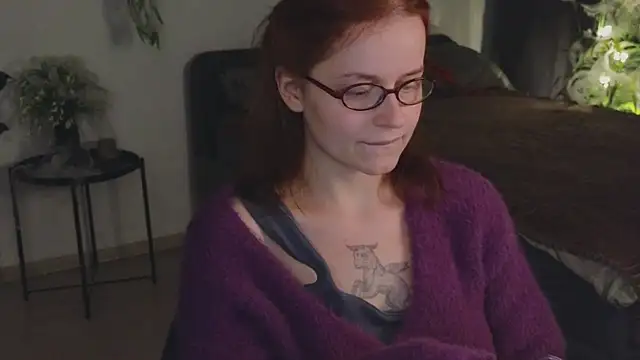 Snapshot of reb_luvng chatting on 26, 10, 2025 reb luvng online show from 26, 10, 2025
