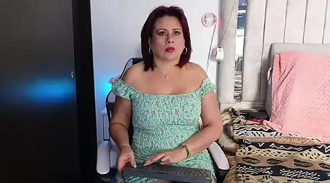 Snapshot of Kaily_jonness chatting on 18, 12, 2024 Kaily jonness online show from 18, 12, 2024