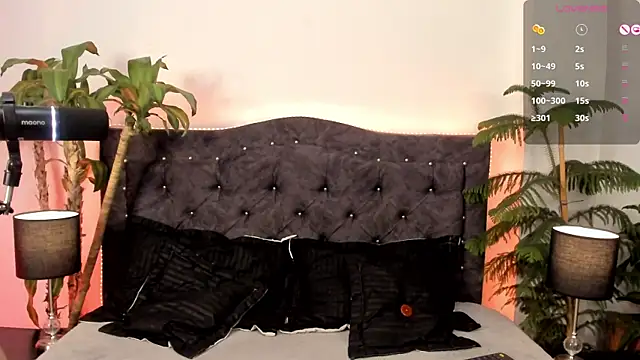 candy canne   online show from 20, 12, 2024