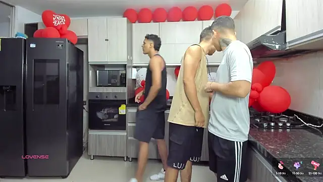 badguyss bisex online show from 21, 9, 2025