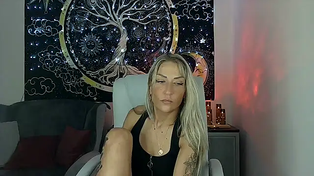 Snapshot of SexxyLiviaa chatting on 14, 3, 2025 SexxyLiviaa online show from 14, 3, 2025