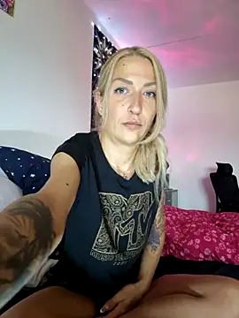 Snapshot of SexxyLiviaa chatting on 22, 5, 2026 SexxyLiviaa online show from 22, 5, 2026