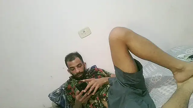 UncutToyBoy23cm online show from 18, 10, 2025