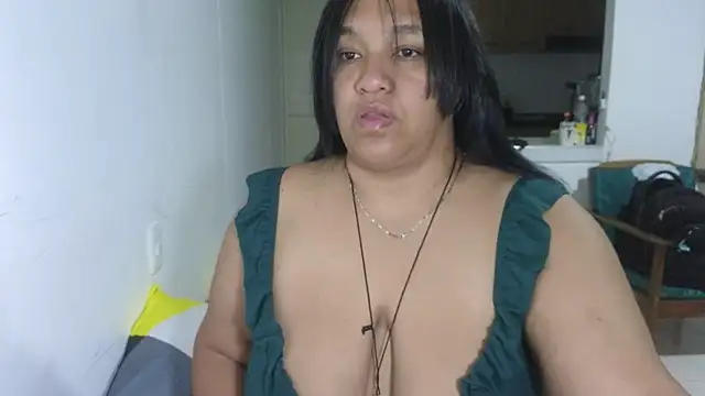 Mia Adell 11 online show from 13, 9, 2025