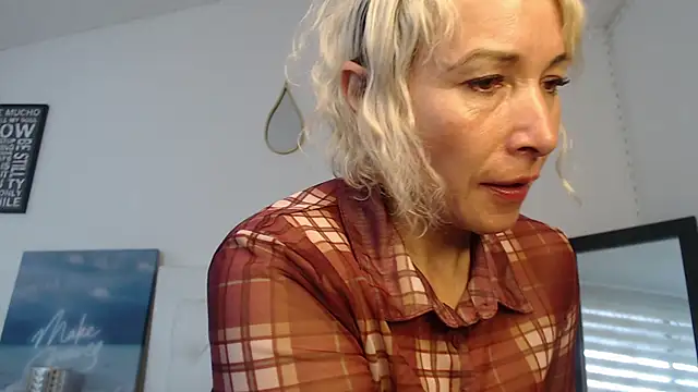 Snapshot of Ingridbergman chatting on 21, 2, 2025 Ingridbergman online show from 21, 2, 2025