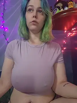 EverlyEster online show from 7, 8, 2026