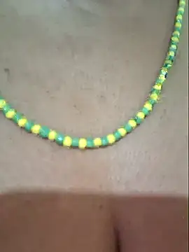 gatadeojosclaros online show from 5, 11, 2025