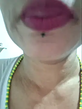 gatadeojosclaros online show from 6, 4, 2026