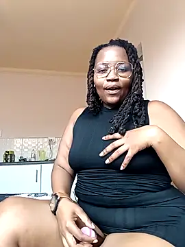 Snapshot of ThaBundaa chatting on 5, 2, 2026 ThaBundaa online show from 5, 2, 2026