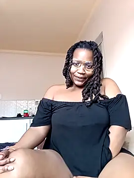 Snapshot of ThaBundaa chatting on 8, 2, 2026 ThaBundaa online show from 8, 2, 2026