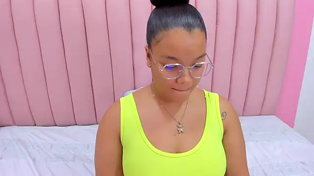 ISABELLA 020 online show from 1, 3, 2025