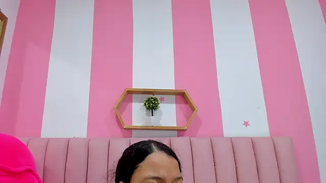 ISABELLA 020 online show from 18, 9, 2025