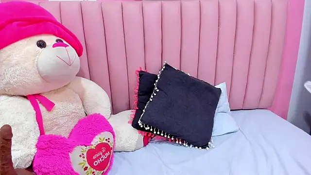 ISABELLA 020 online show from 30, 10, 2025