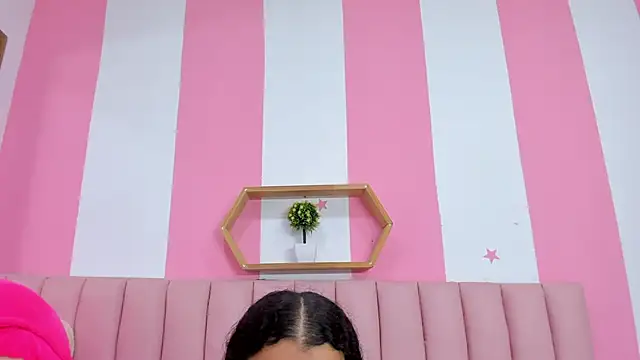 ISABELLA 020 online show from 26, 3, 2026