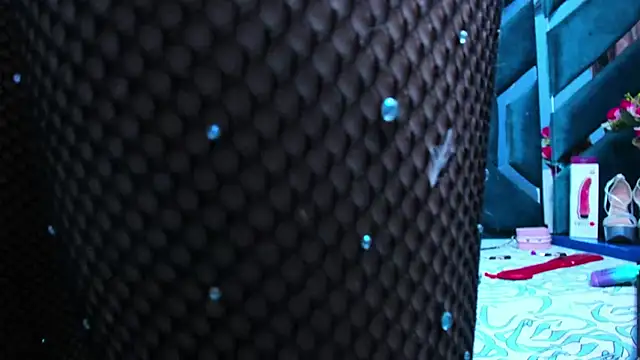 Snapshot of calipso_swet chatting on 18, 12, 2024 calipso swet online show from 18, 12, 2024