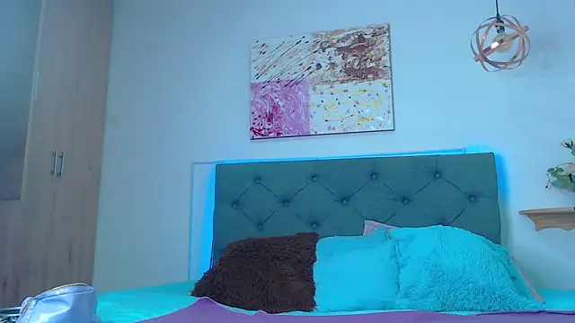 Kim clark1 online show from 15, 1, 2025