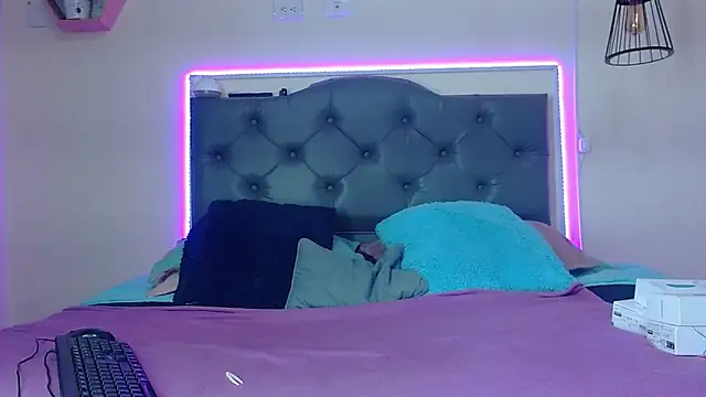 Kim clark1 online show from 26, 11, 2025