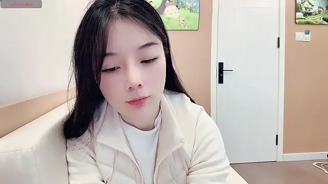 AKiKi711 online show from 4, 2, 2026