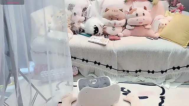 AKiKi711 online show from 2, 4, 2026