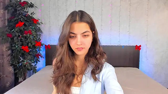 Milana Crystal  online show from 27, 12, 2024