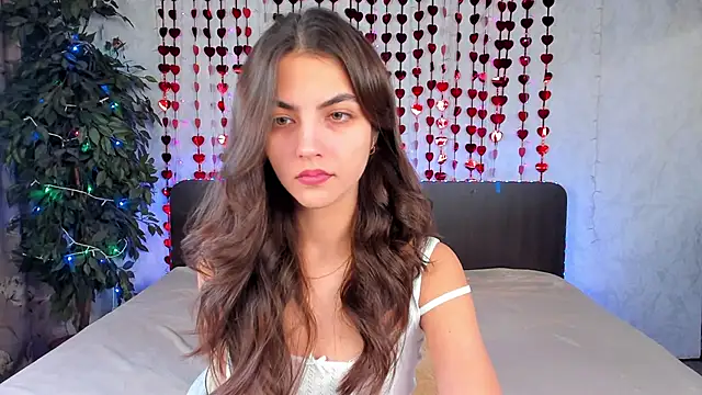 Milana Crystal  online show from 4, 2, 2025