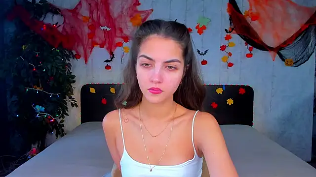 Milana Crystal  online show from 31, 10, 2025