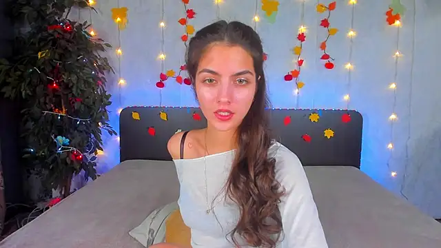 Milana Crystal  online show from 25, 11, 2025