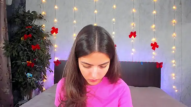 Milana Crystal  online show from 16, 12, 2025