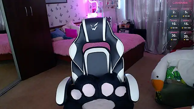 Sidney blush online show from 9, 2, 2026