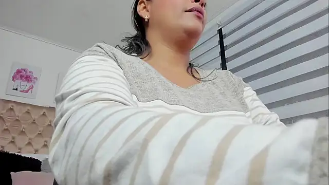 Snapshot of Danna_Ramiirez chatting on 2, 12, 2024 Danna Ramiirez online show from 2, 12, 2024