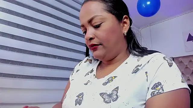Snapshot of Danna_Ramiirez chatting on 17, 12, 2024 Danna Ramiirez online show from 17, 12, 2024