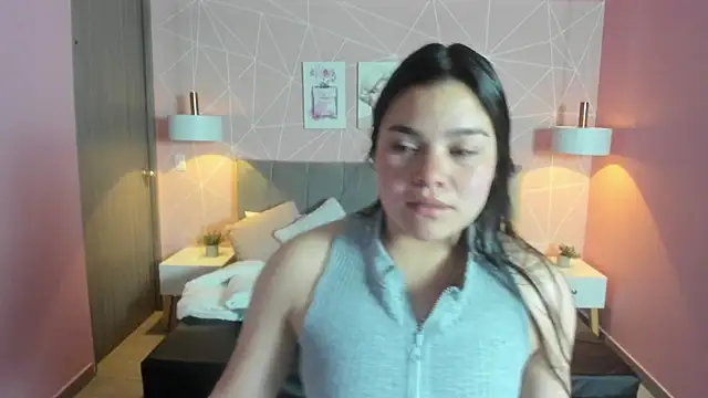 Snapshot of zara__sweet chatting on 21, 4, 2026 zara sweet online show from 21, 4, 2026