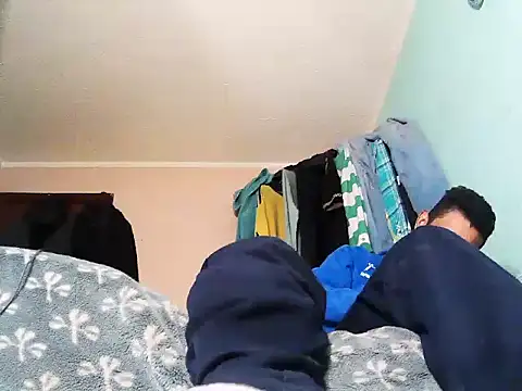 Snapshot of andrescaraballo chatting on 24, 10, 2025 andrescaraballo online show from 24, 10, 2025