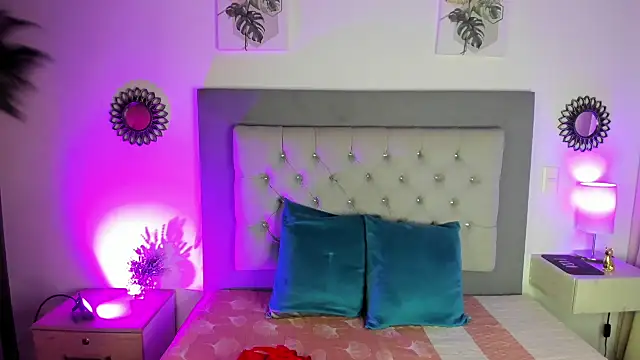 Kylie2211 online show from 8, 2, 2025