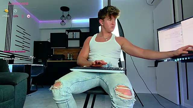 Snapshot of ChristianLevine_ chatting on 3, 1, 2025 ChristianLevine online show from 3, 1, 2025