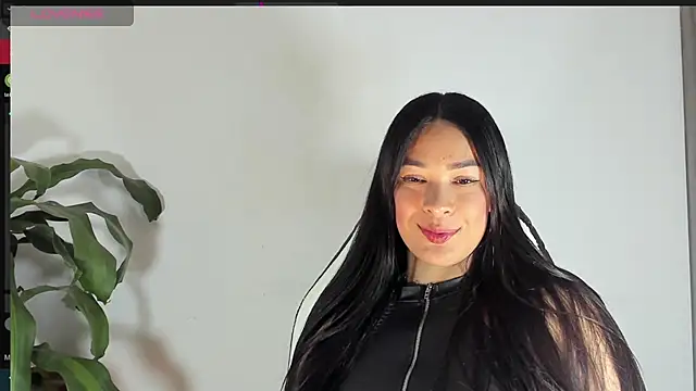 Snapshot of bella_hadid1_ chatting on 22, 3, 2025 bella hadid1 online show from 22, 3, 2025