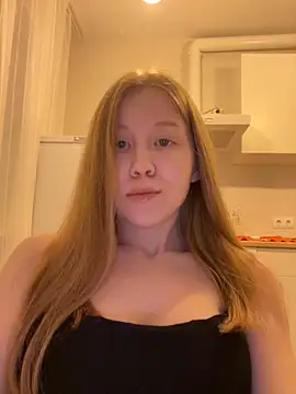 Snapshot of Eva_Weyne chatting on 20, 12, 2025 Eva Weyne online show from 20, 12, 2025