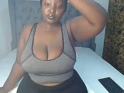 Snapshot of chococreamie chatting on 3, 1, 2025 chococreamie online show from 3, 1, 2025