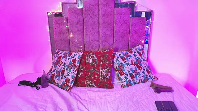 Evelynn online show from 19, 12, 2024