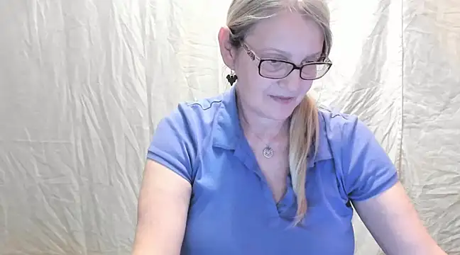 irinamaux online show from 20, 2, 2025