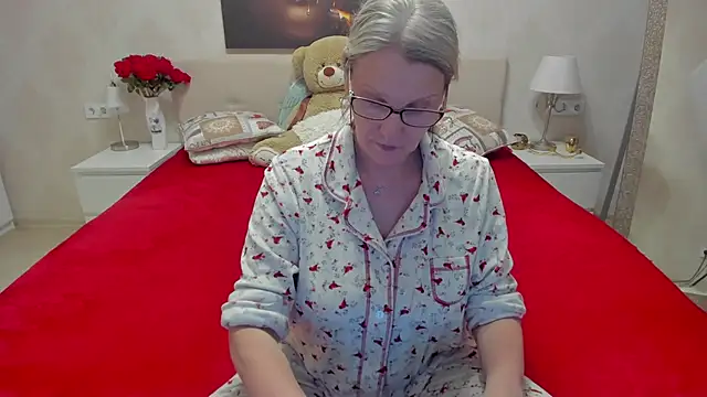 irinamaux online show from 13, 3, 2025