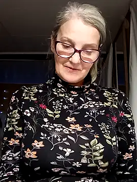 irinamaux online show from 27, 9, 2025