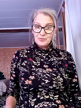 irinamaux online show from 29, 9, 2025