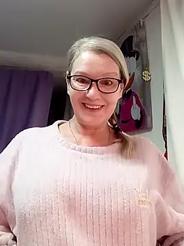 irinamaux online show from 25, 2, 2026