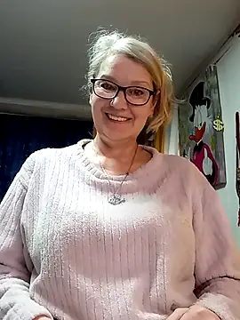 irinamaux online show from 10, 4, 2026