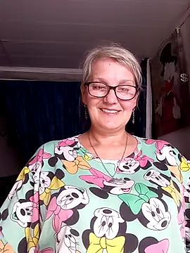 Snapshot of irinamaux chatting on 6, 6, 2026 irinamaux online show from 6, 6, 2026