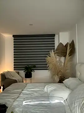 Snapshot of Brunettexio chatting on 25, 9, 2025 Brunettexio online show from 25, 9, 2025