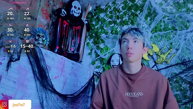 Levii Ackermann online show from 13, 10, 2025